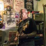 Il 69enne vigile urbano in pensione Gino Giangregorio: � lui, assieme a Gino Panza, ad aver fondato nel lontano 1969 "La via del Blues"  